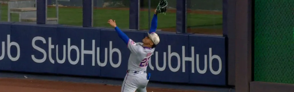 Juan Soto’s nice running catch