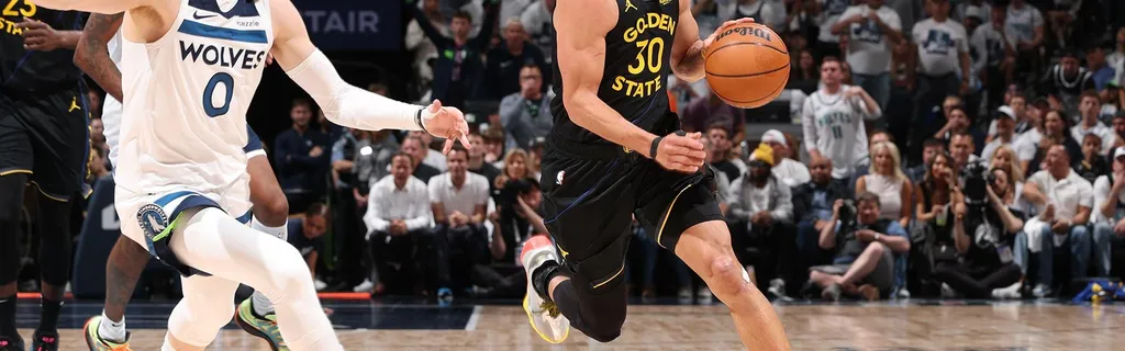 Stephen Curry leaves Warriors’ series opener with strained hamstring