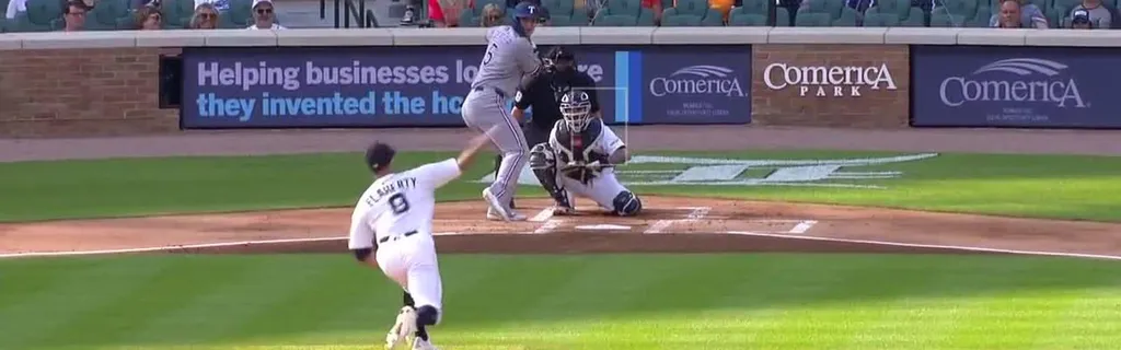 Corey Seager homers (5) on a fly ball to right center field.
