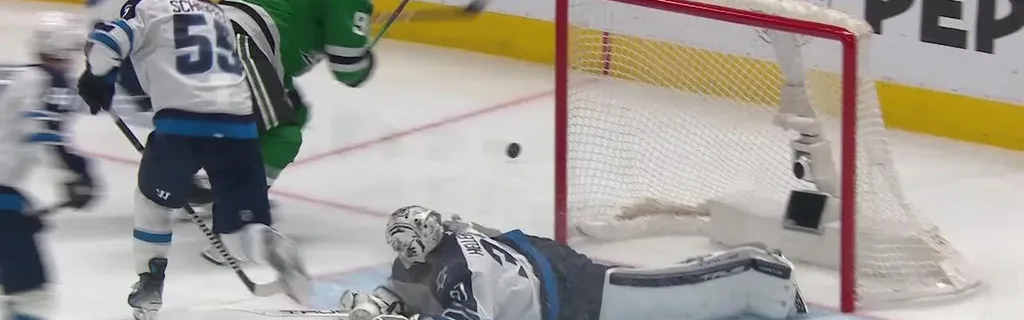 Hellebuyck robs Rantanen