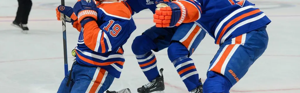 Henrique scores twice, Oilers shut out Golden Knights in Game 4