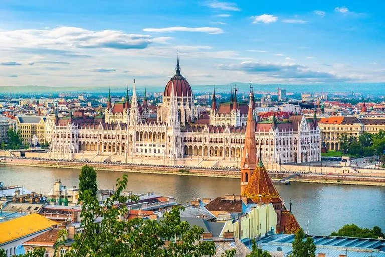 Here’s the Cheapest Time to Travel to These Popular European Cities