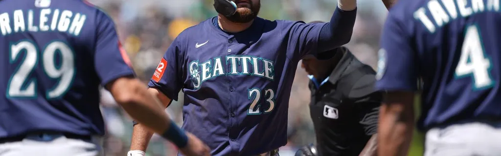 Mariners rally from 5-run deficit to win 9th straight series