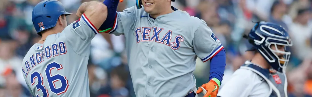 Rangers ride 5 HRs, deGrom’s 10 K’s in blowout over Tigers