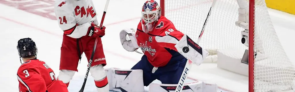 Thompson makes 27 saves, Capitals hold off Hurricanes, even Eastern 2nd Round series