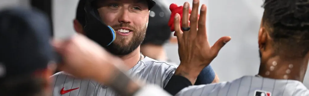 With his father watching, Clemens gets full Fenway experience